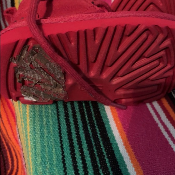 UGG Toddler Neumel II Water Resistant Chukka Boots. Unisex - Picture 3 of 3